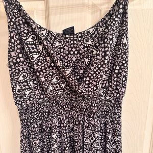 Sleeveless dress